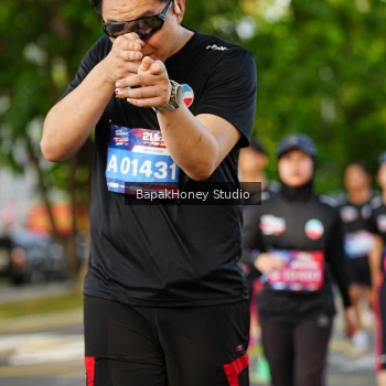 Runner Photo 4074708