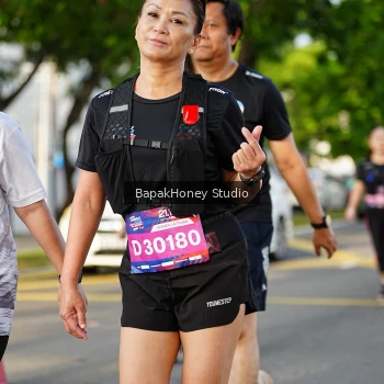 Runner Photo 4074709