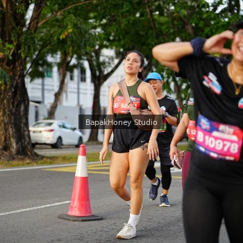 Runner Photo 4074745