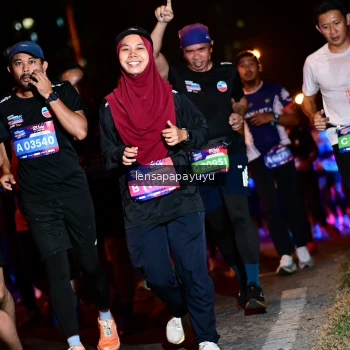 Runner Photo 4074842