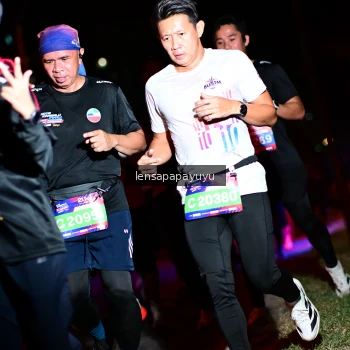Runner Photo 4074844