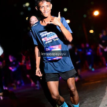 Runner Photo 4074870
