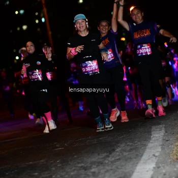 Runner Photo 4075621