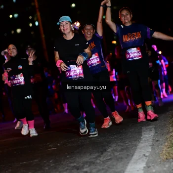 Runner Photo 4075656