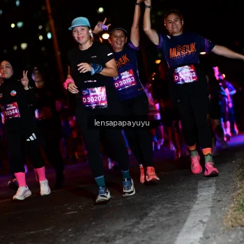 Runner Photo 4075664