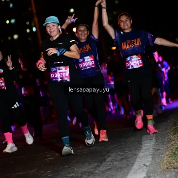 Runner Photo 4075671