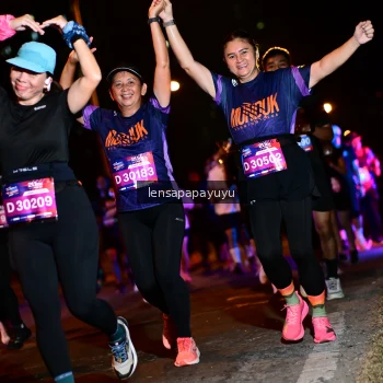 Runner Photo 4075694