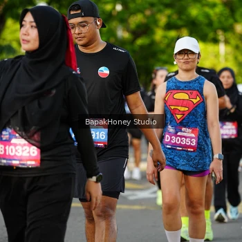 Runner Photo 4075805