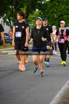 Runner Photo 4075860