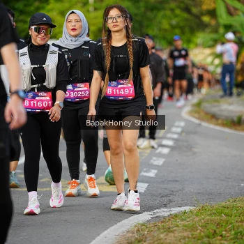 Runner Photo 4075870
