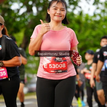 Runner Photo 4075911