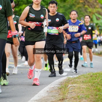 Runner Photo 4075942