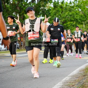 Runner Photo 4075945