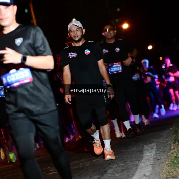 Runner Photo 4075970