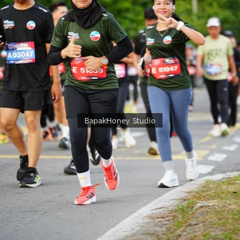Runner Photo 4075981