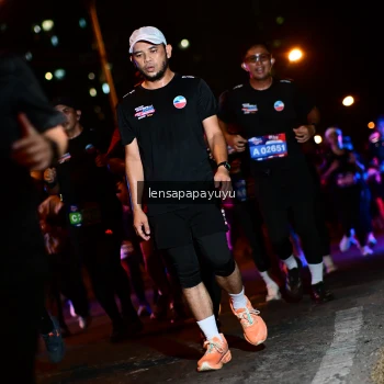 Runner Photo 4076014