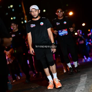 Runner Photo 4076027