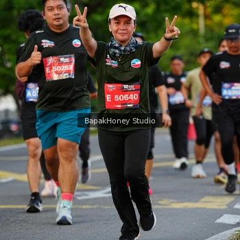 Runner Photo 4076035
