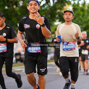 Runner Photo 4076048