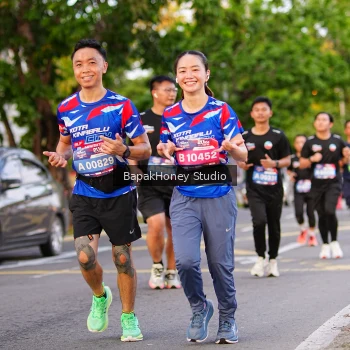 Runner Photo 4076054
