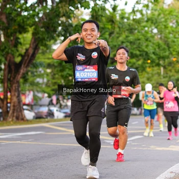 Runner Photo 4076061