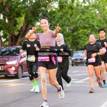 Runner Photo 4076070