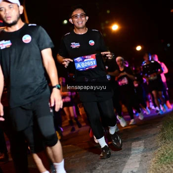 Runner Photo 4076078