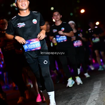 Runner Photo 4076173