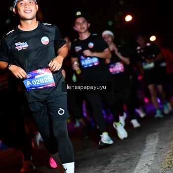 Runner Photo 4076184
