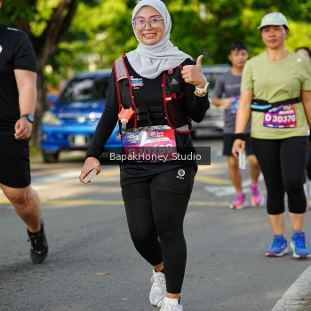 Runner Photo 4076210