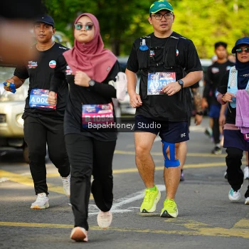 Runner Photo 4076219