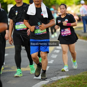 Runner Photo 4076225