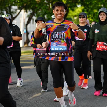 Runner Photo 4076265