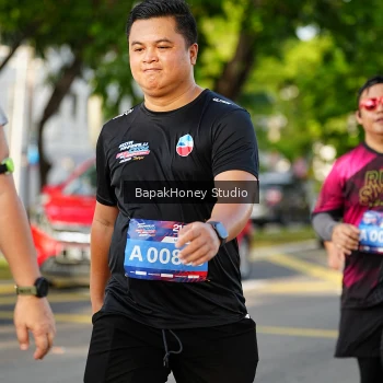 Runner Photo 4076270
