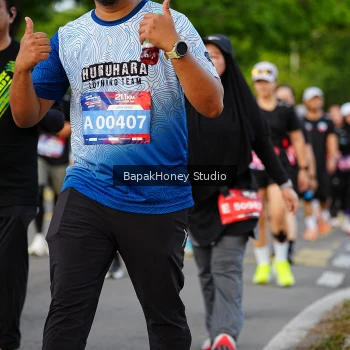 Runner Photo 4076314