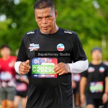 Runner Photo 4076341
