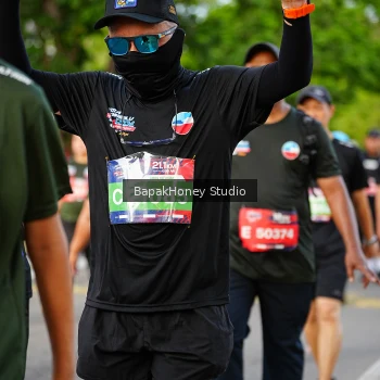 Runner Photo 4076342