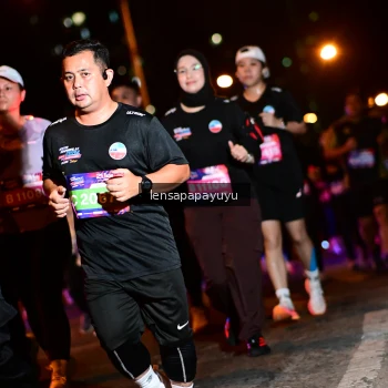 Runner Photo 4076448