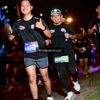 Runner Photo 4076577