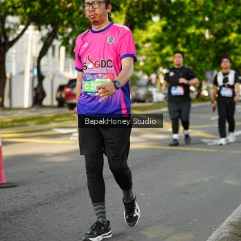 Runner Photo 4076665