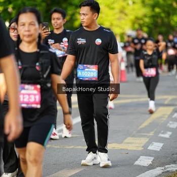 Runner Photo 4076733