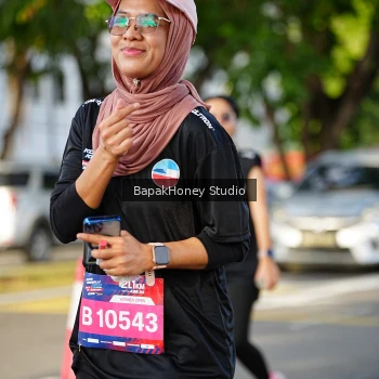 Runner Photo 4076747