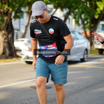 Runner Photo 4076755