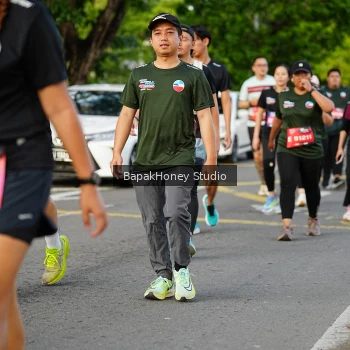 Runner Photo 4076779