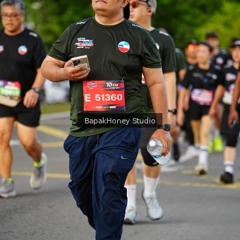 Runner Photo 4076792