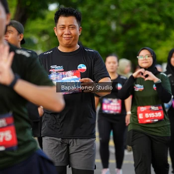 Runner Photo 4076843