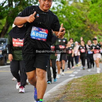 Runner Photo 4076923