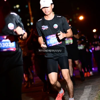 Runner Photo 4076973