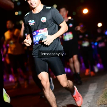 Runner Photo 4077005
