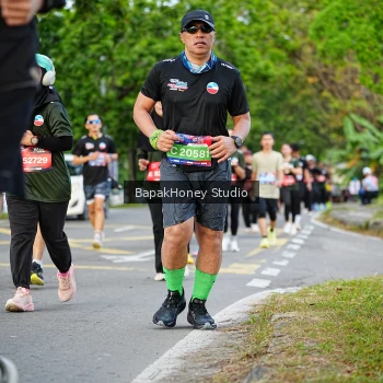 Runner Photo 4077009